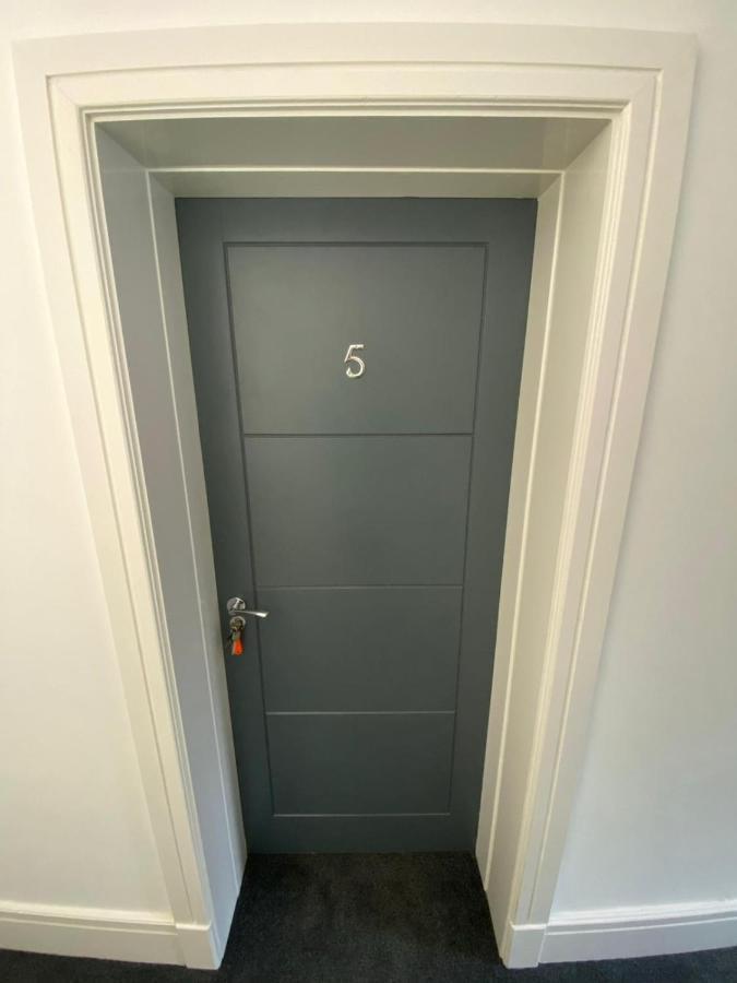 Luxury Apartment Apt5 Γούλβερχαμπτον Εξωτερικό φωτογραφία