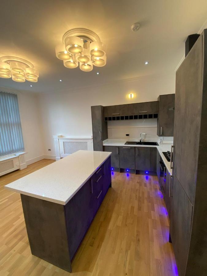 Luxury Apartment Apt5 Γούλβερχαμπτον Εξωτερικό φωτογραφία