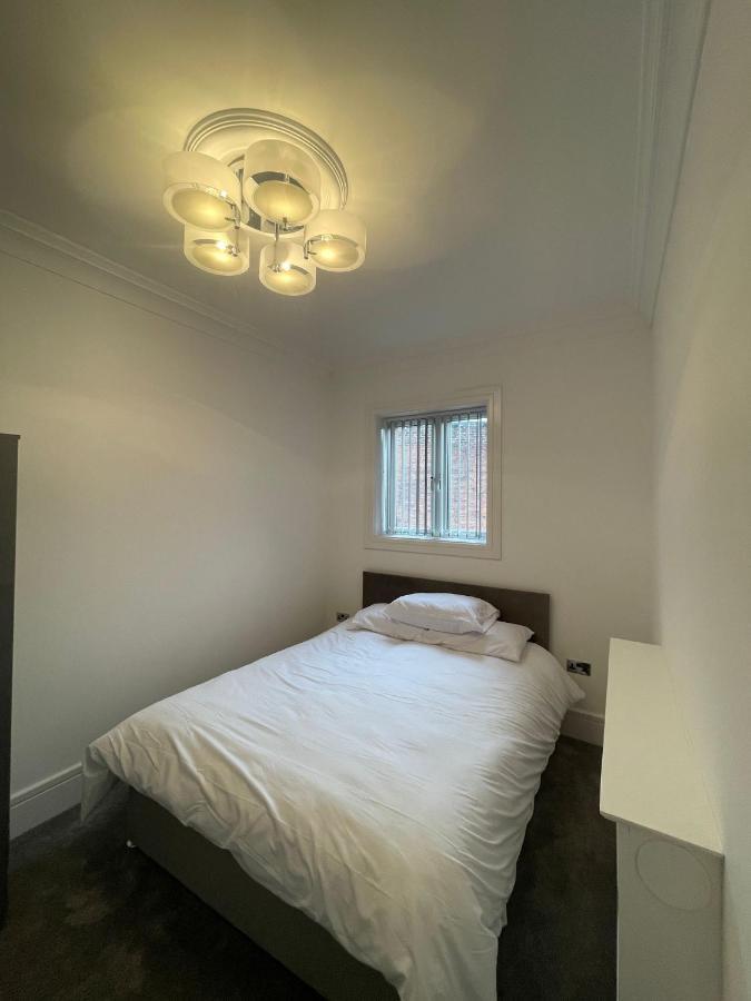 Luxury Apartment Apt5 Γούλβερχαμπτον Εξωτερικό φωτογραφία